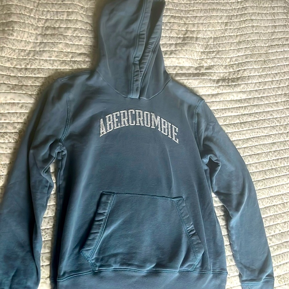 Girls Blue Abercrombie hoodie